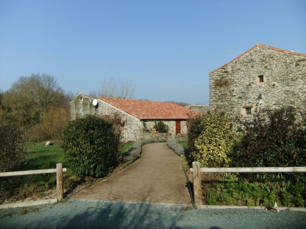 Le Logis De La Mesanchere Hotel Apremont  ภายนอก รูปภาพ