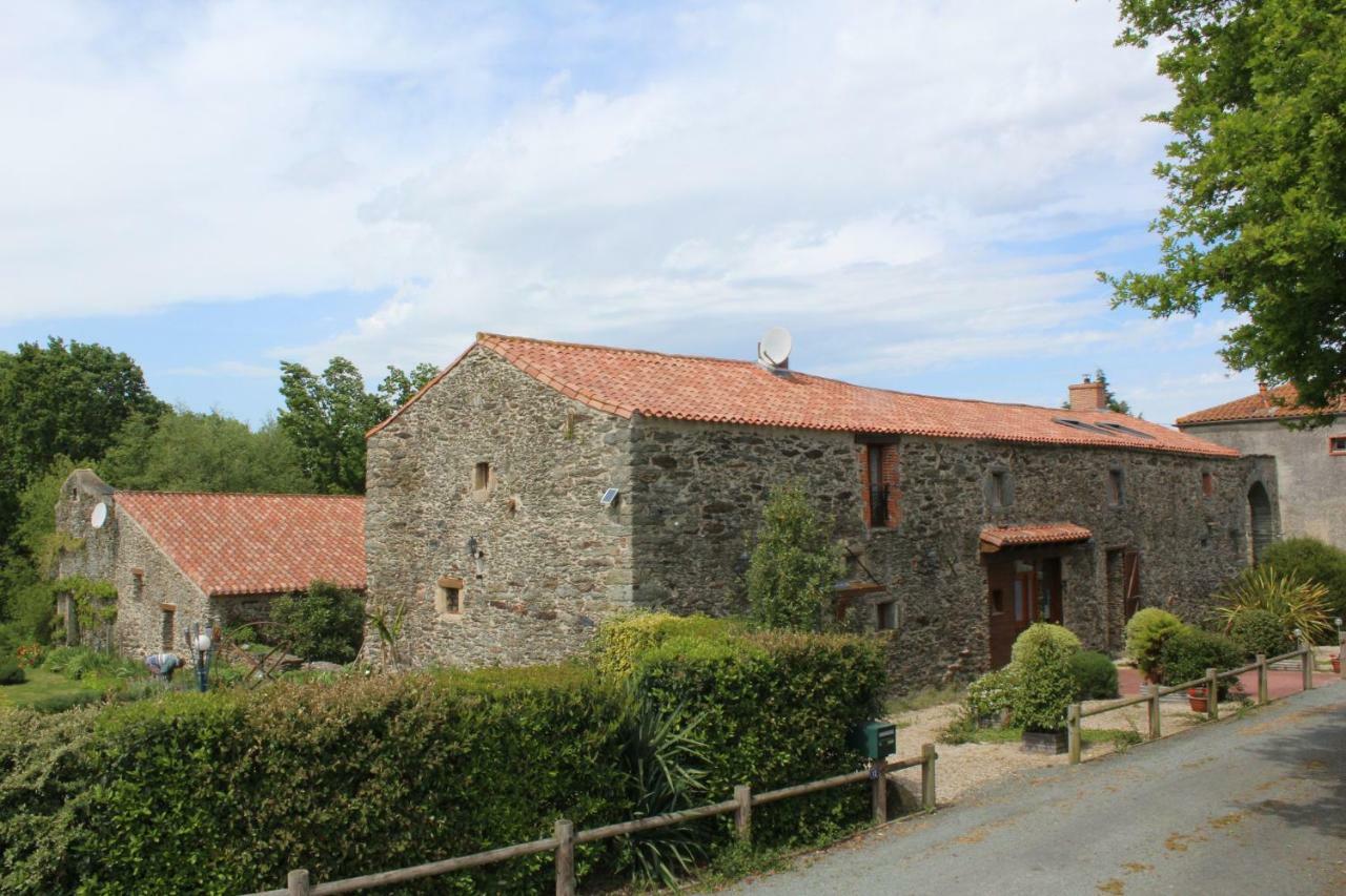 Le Logis De La Mesanchere Hotel Apremont  ภายนอก รูปภาพ